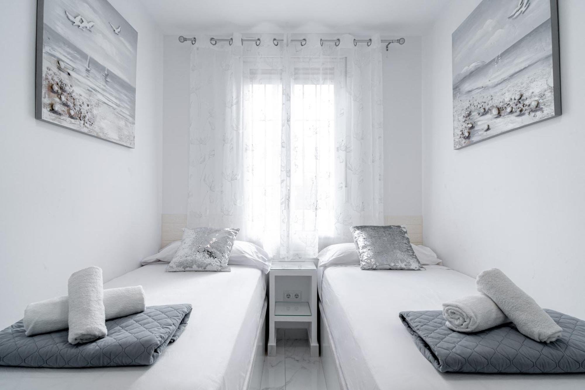 Blue Horizon Luxury Apartment Nerja Extérieur photo